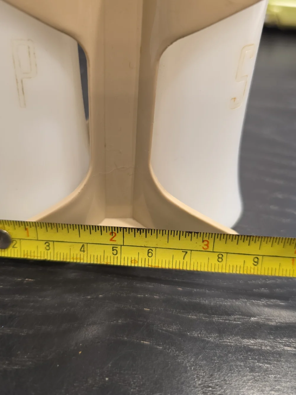 Tupperware salt pepper